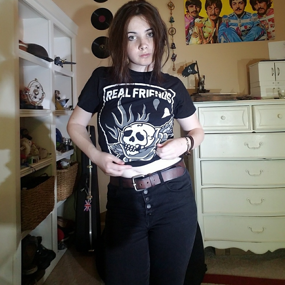 Real friends women's hot topic t-shirt